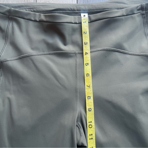 Lululemon Leggings - Picture 5 of 6